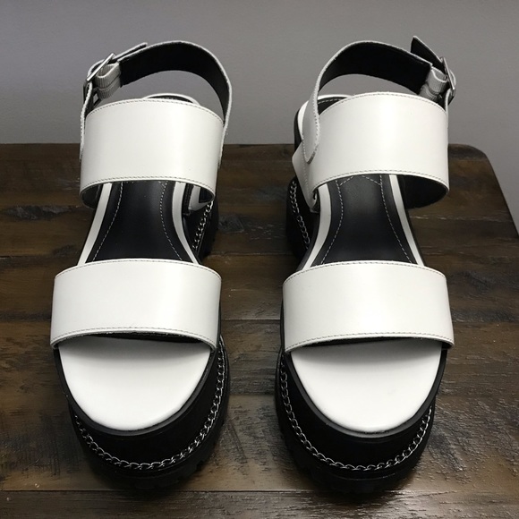 KENDALL+KYLIE Sandals - Picture 1 of 8